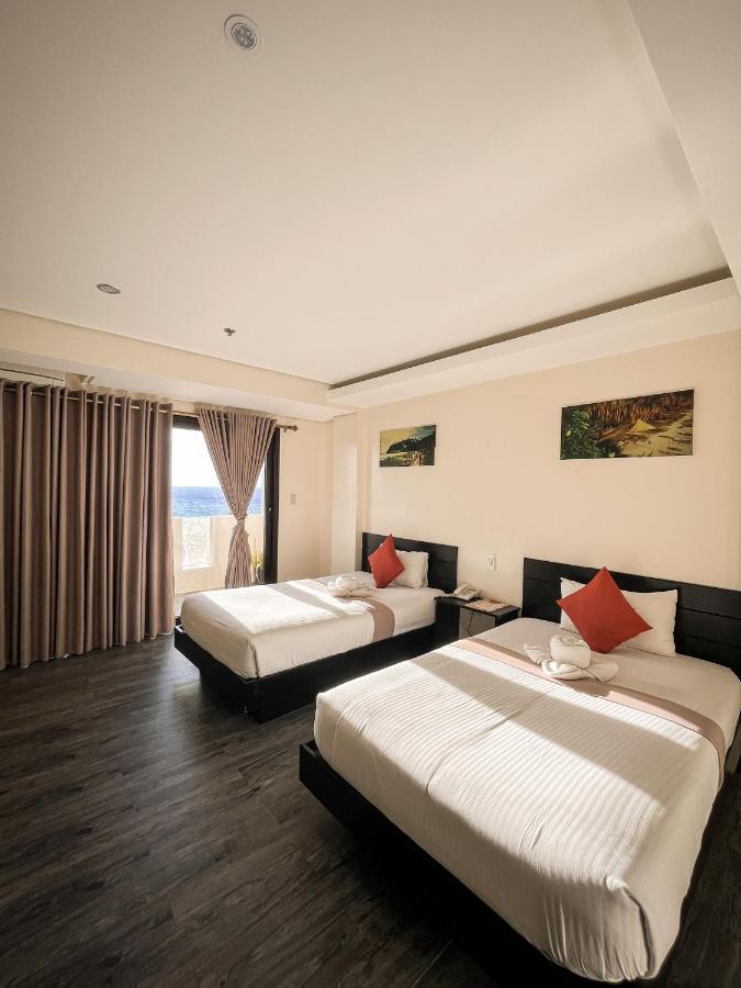 นาวาร์โร โฮเต็ล กาติกลัน  Hotel ภายนอก รูปภาพ
